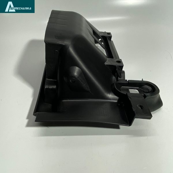 Подножка левая (пластик) ISUZU NQR 71 8979978540A фото