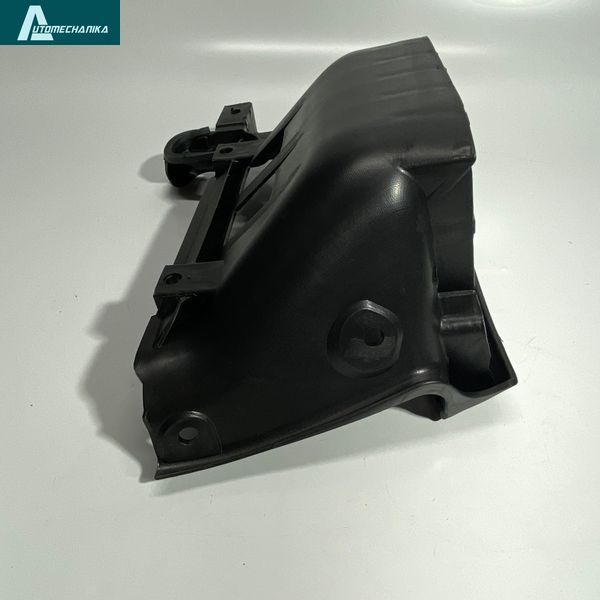 Подножка левая (пластик) ISUZU NQR 71 8979978540A фото