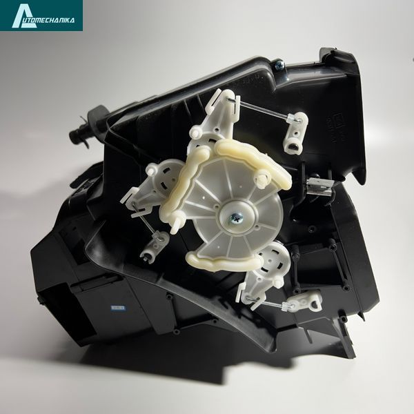 Отопитель кабины в сборе с радиатором Е1 Е2 4HG1 4HG1T Isuzu Богдан 8971747336A фото
