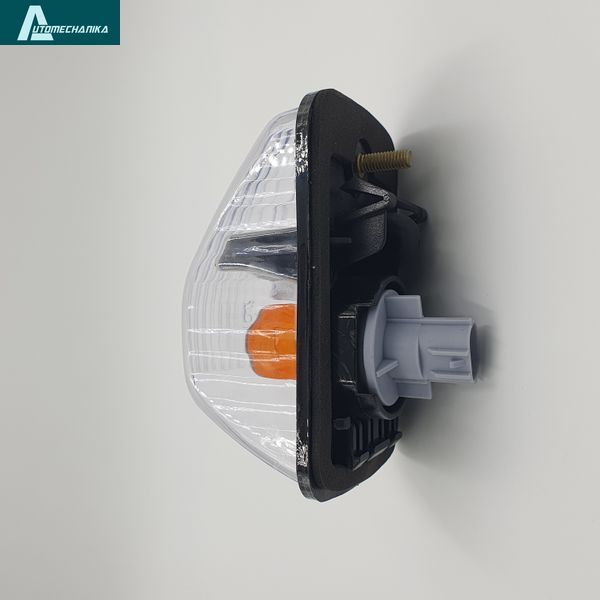 Side Marker Width Turn Lamp Right for ISUZU NPR NQR 8974101800