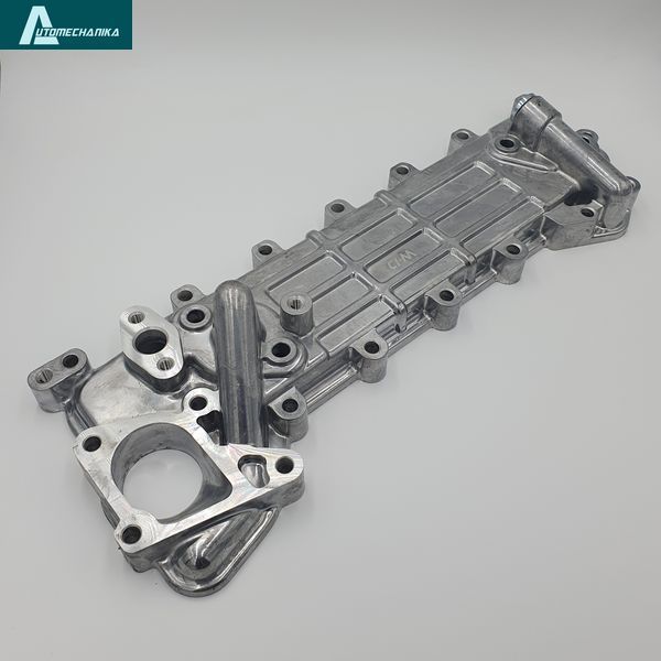 Кришка теплообмінника 4HG1 4HG1-T Isuzu Богдан (з канавкою) 8973852004B фото