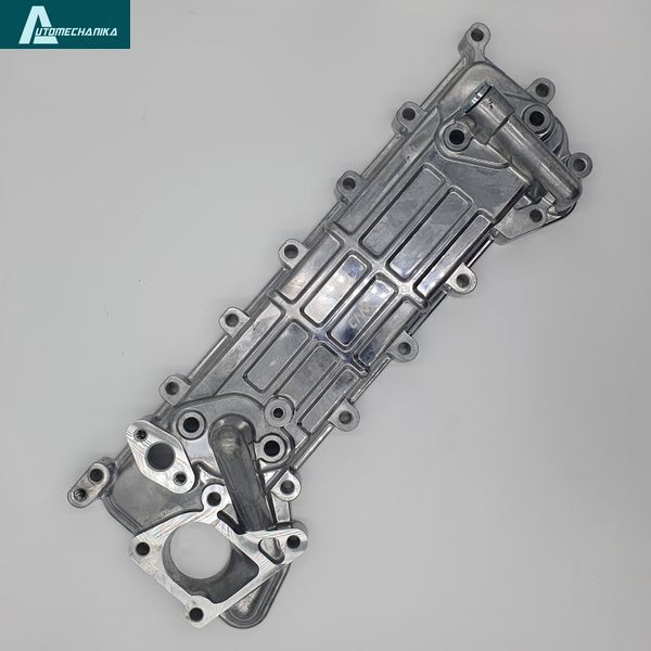 Кришка теплообмінника 4HG1 4HG1-T Isuzu Богдан (з канавкою) 8973852004B фото