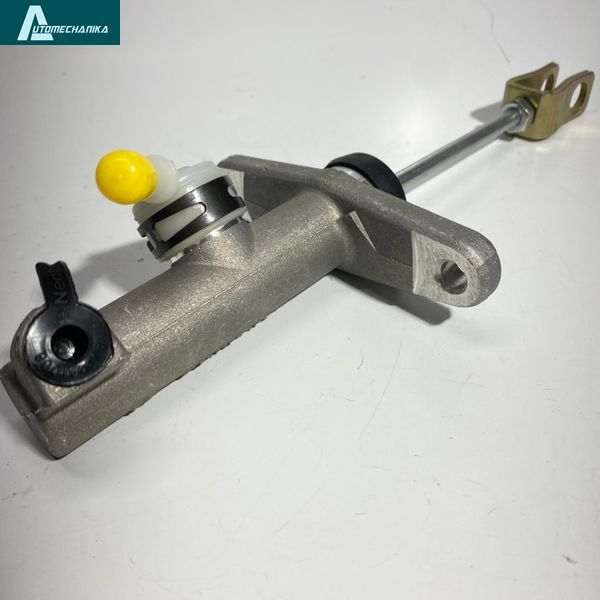 Clutch Master Cylinder ISUZU NPR HD NQR NRR 94-07 5.2L 4.8L 3.9L 8981176440